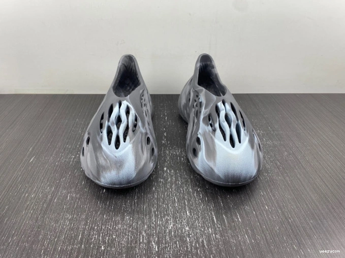 IE4931 MX RNR Foam Yeezy Granite Adidas 0306